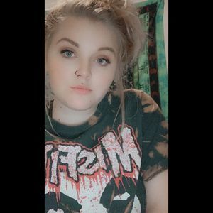 Meet your Posher, Irelan